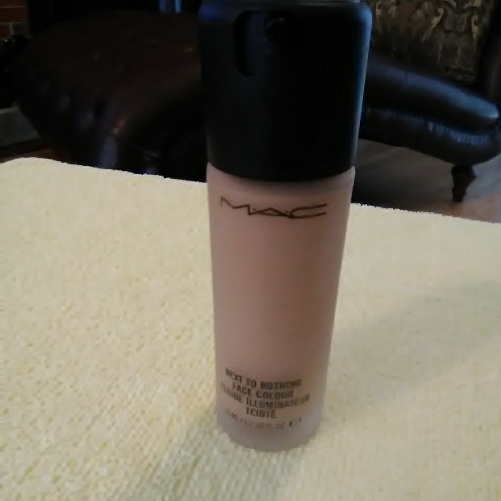 Mac Foundation - Picture 3 of 3
